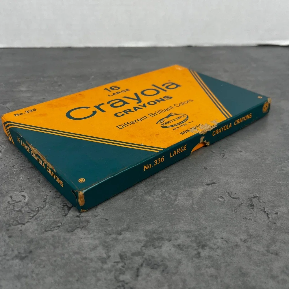 VTG 1940s-50s Crayola 16 Large Crayons No 336 Binney & Smith Different Brilliant
